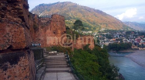 Red Fort Muzaffarabad entrance view